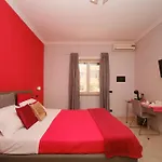 Bed & Breakfast Midnight In Vatican