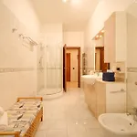 Midnight In Vatican Bed & Breakfast 4*