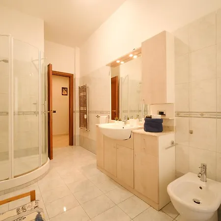 Midnight In Vatican 4* Rom