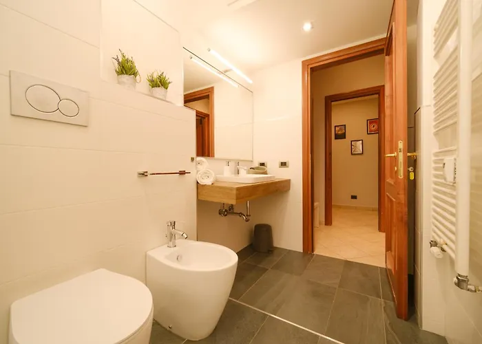 Midnight In Vatican Rom